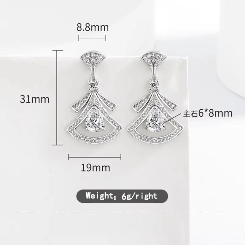 Squisiti orecchini a ventaglio - Body Jewelry Kit recensione e prezzo