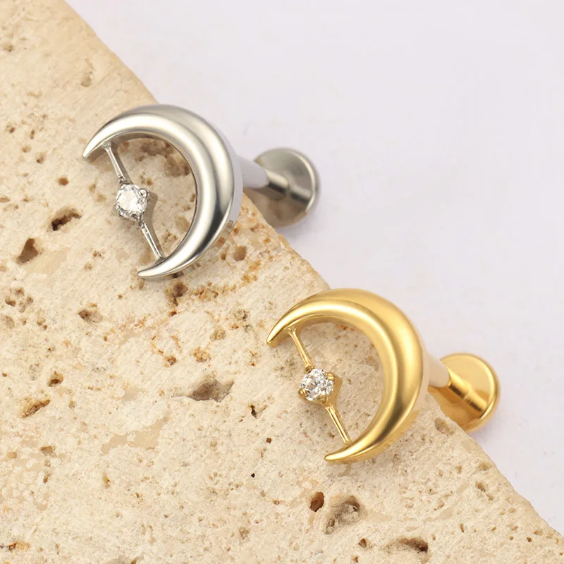 ZOOR F136 Titanio Moon Star CZ - Zoor Body Jewelry recensione e prezzo